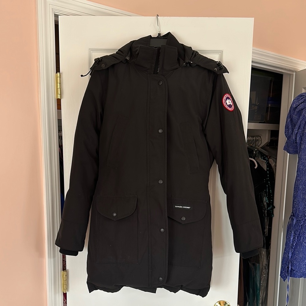 Canada Goose Women's Black Parka
